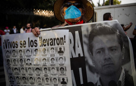 Ayotzinapa 9 meses